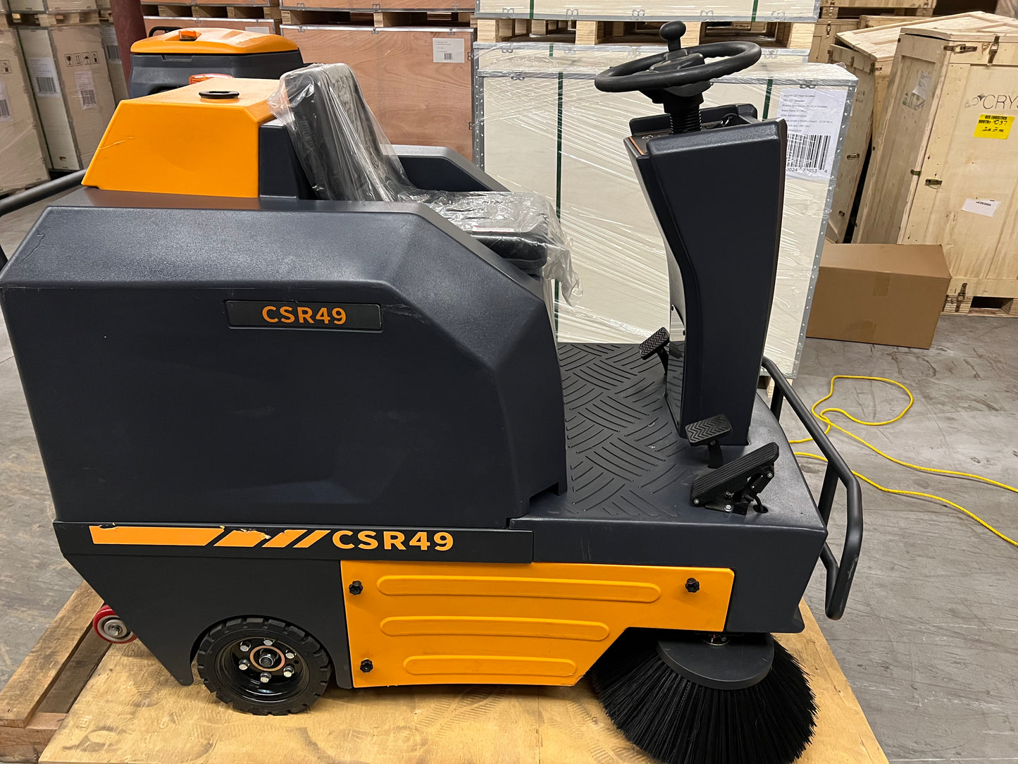Used 49" Ride-On Floor Sweeper, 21Gal 48V 4*67Ah, CSR49