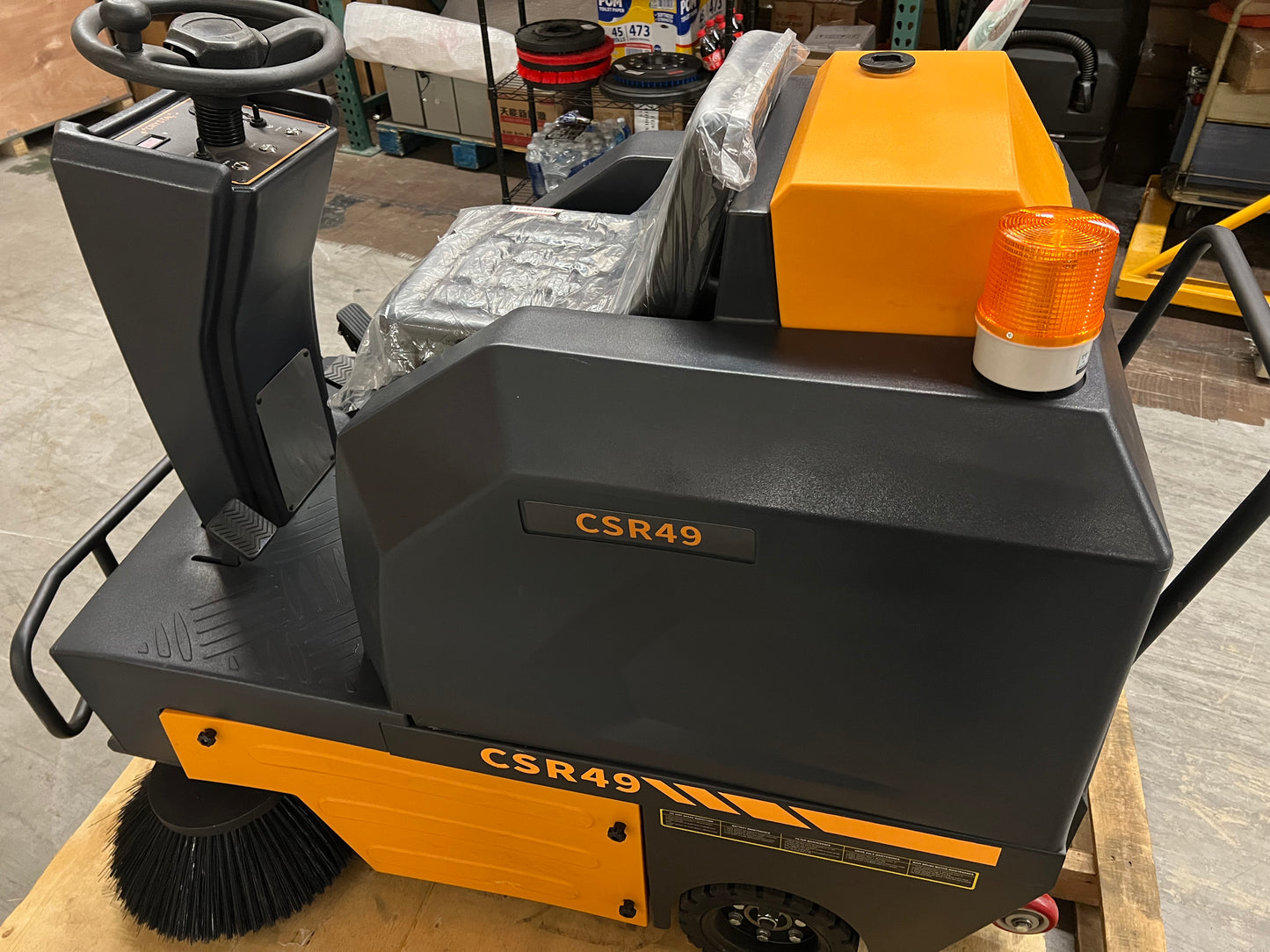 Used 49" Ride-On Floor Sweeper, 21Gal 48V 4*67Ah, CSR49