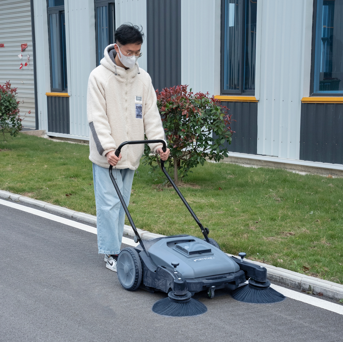 Industrial Floor Sweeper with 3 Brooms, 39 inch 14.5 Gal Floor Sweeper, BC39S