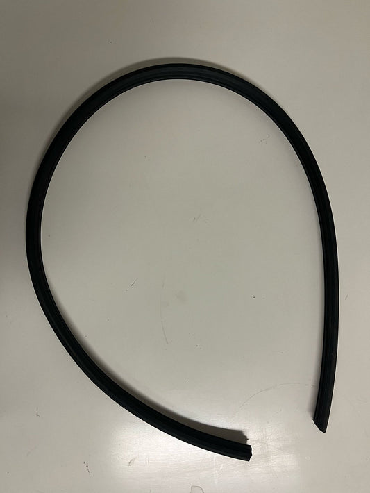 Sealing strip for dirty water tank